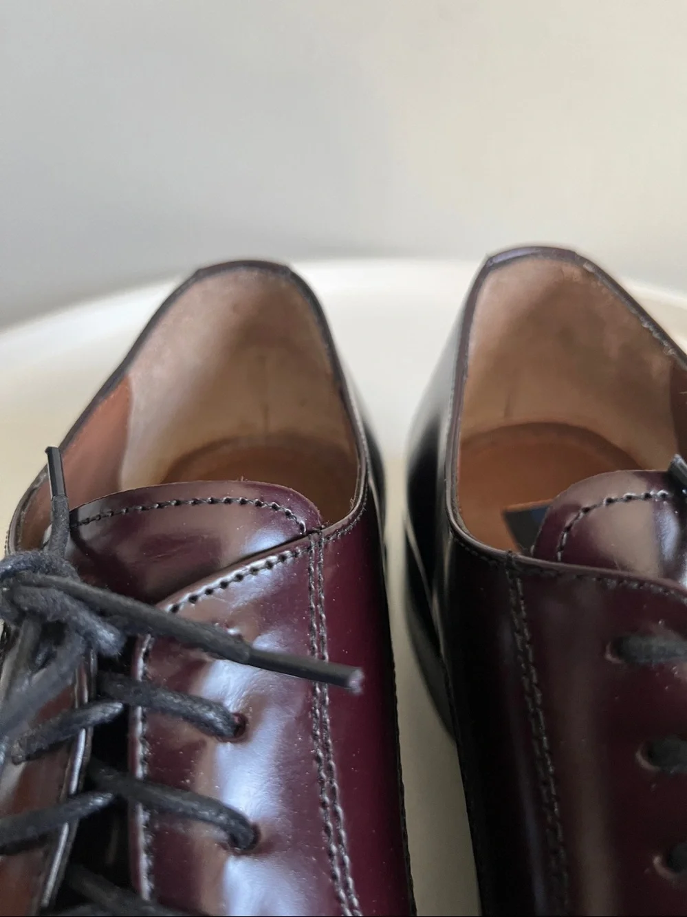 Bostonian burgundy akron